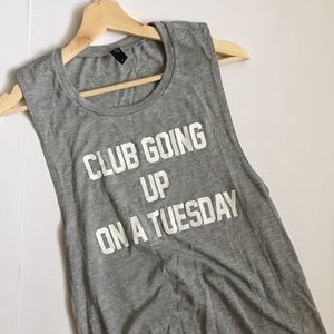 Club Going Up on a Tues gray women’s muscle tee